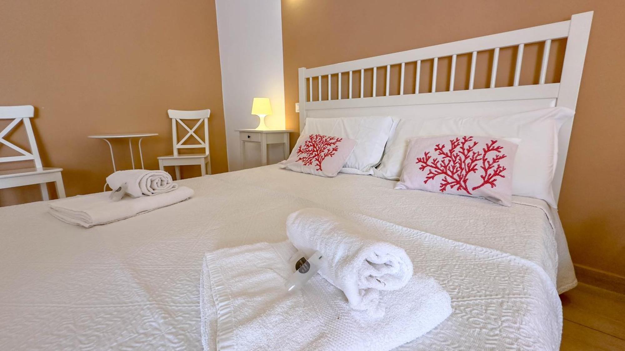 Su Recreu 'E Mare Hotell Bosa Marina Exteriör bild