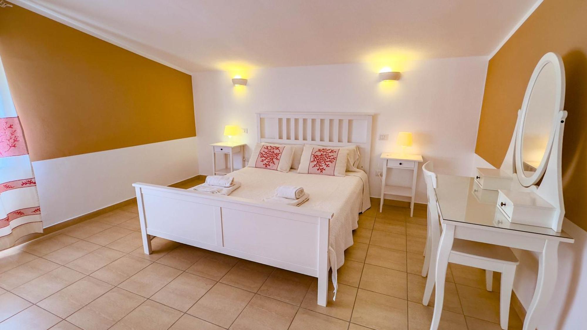 Su Recreu 'E Mare Hotell Bosa Marina Exteriör bild