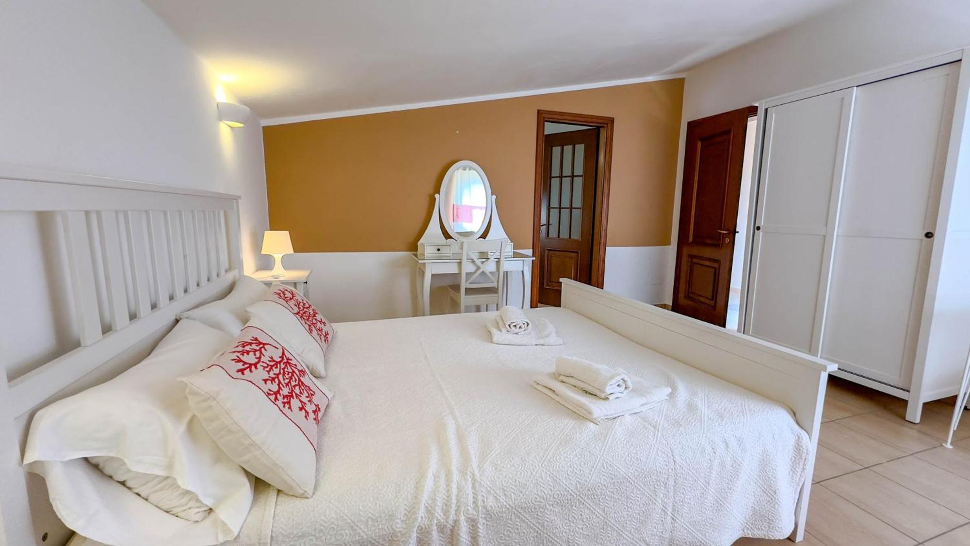 Su Recreu 'E Mare Hotell Bosa Marina Exteriör bild