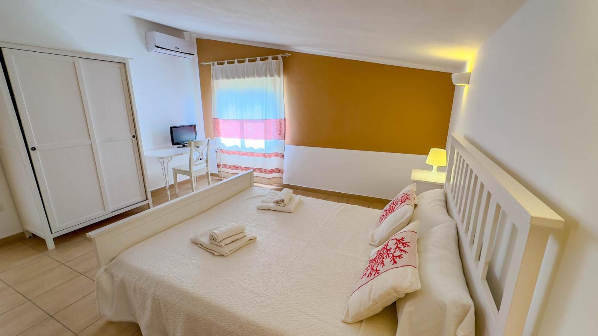 Su Recreu 'E Mare Hotell Bosa Marina Exteriör bild