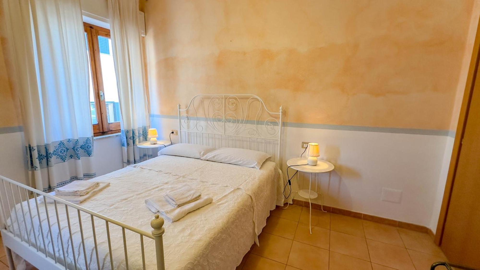 Su Recreu 'E Mare Hotell Bosa Marina Exteriör bild
