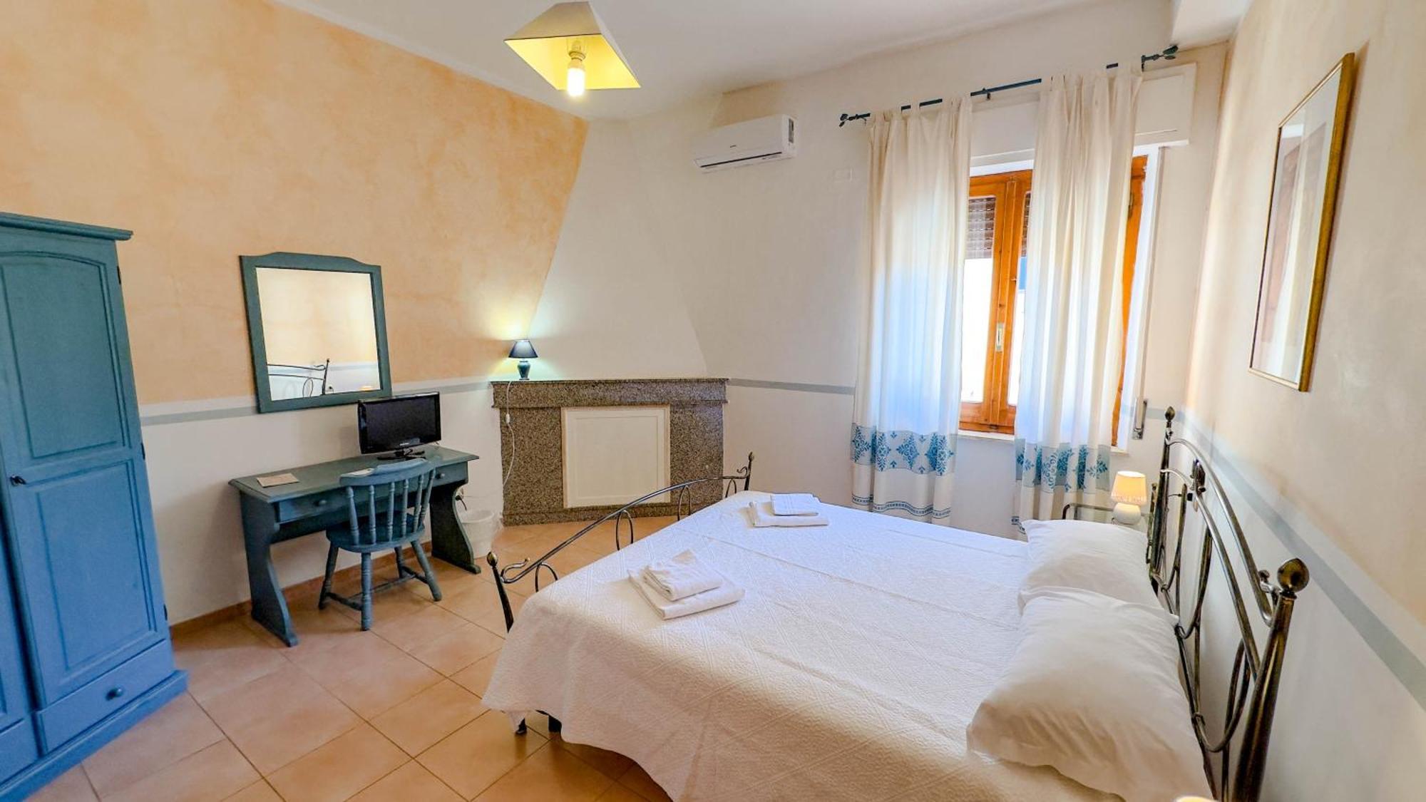 Su Recreu 'E Mare Hotell Bosa Marina Exteriör bild