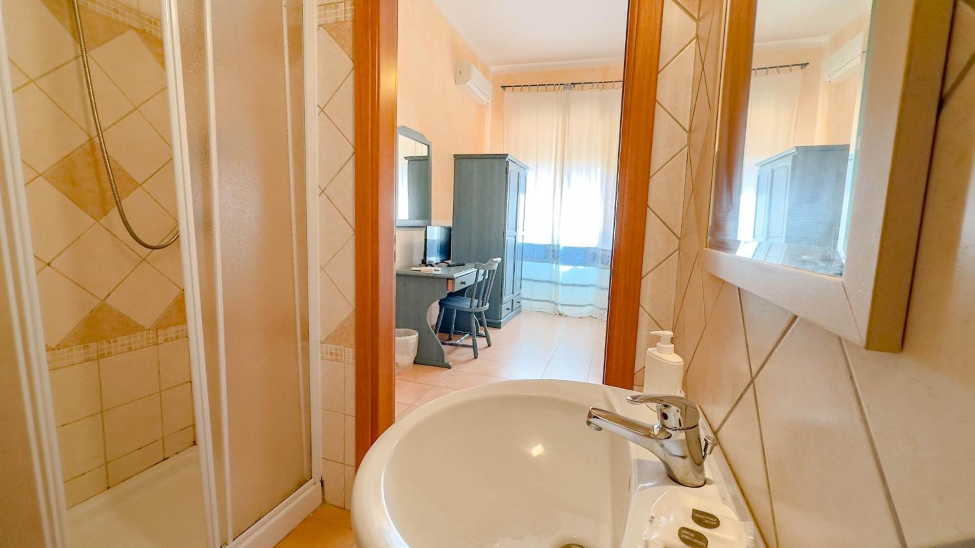 Su Recreu 'E Mare Hotell Bosa Marina Exteriör bild