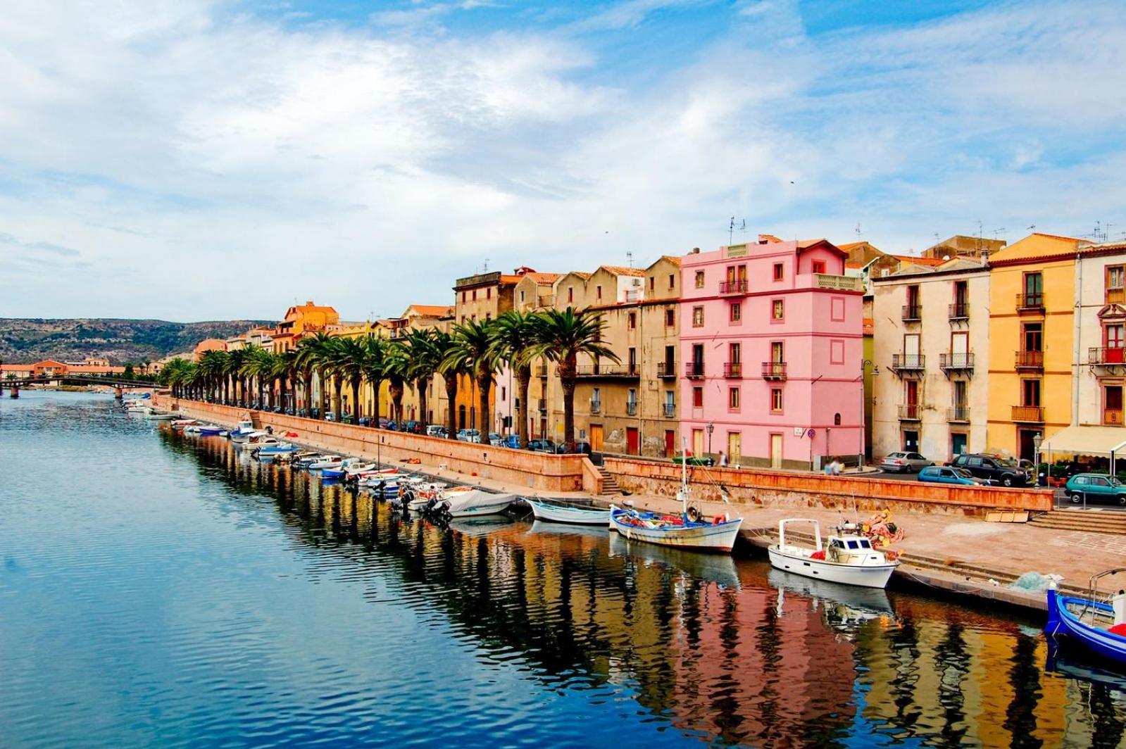 Su Recreu 'E Mare Hotell Bosa Marina Exteriör bild